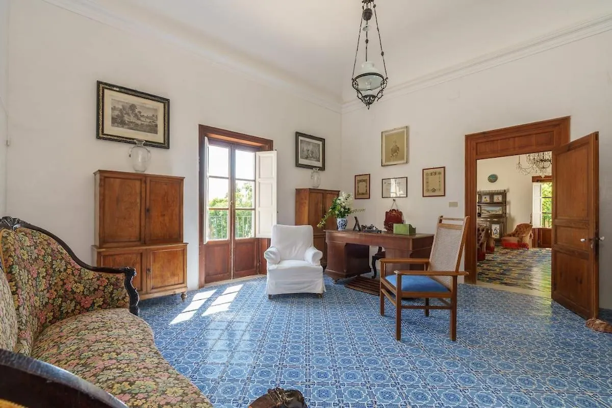 Magnifica Villa Con Un'Atmosfera Mozzafiato E Piscina Privata Marsala 0*,  Italy