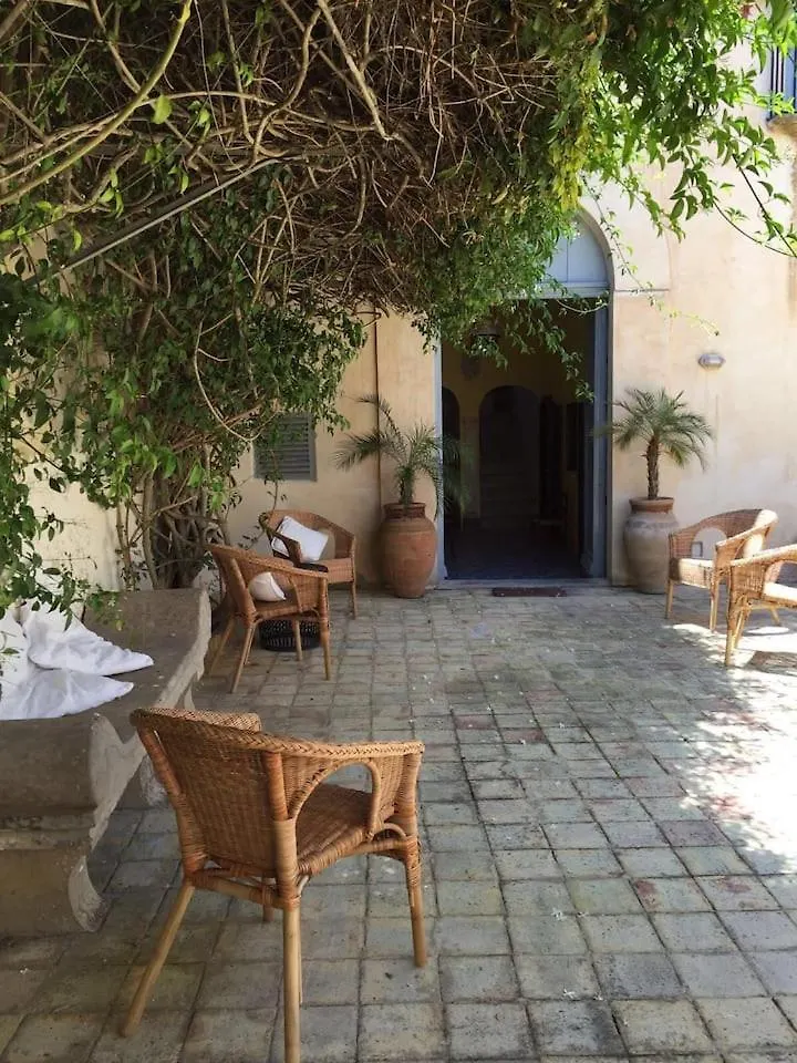 Magnifica Villa Con Un'Atmosfera Mozzafiato E Piscina Privata Marsala Apartment